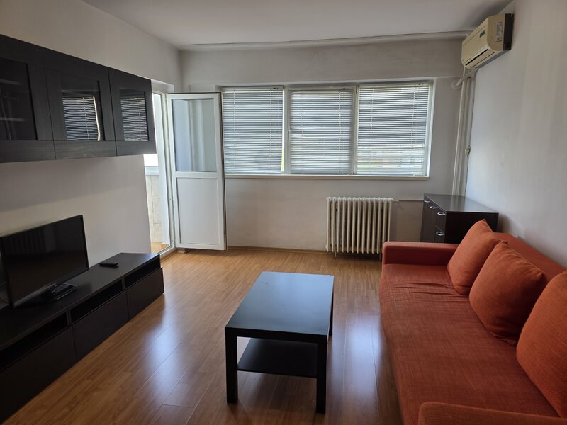 Tineretului, 5 minute metrou, chiar vav parc, vedere spate,