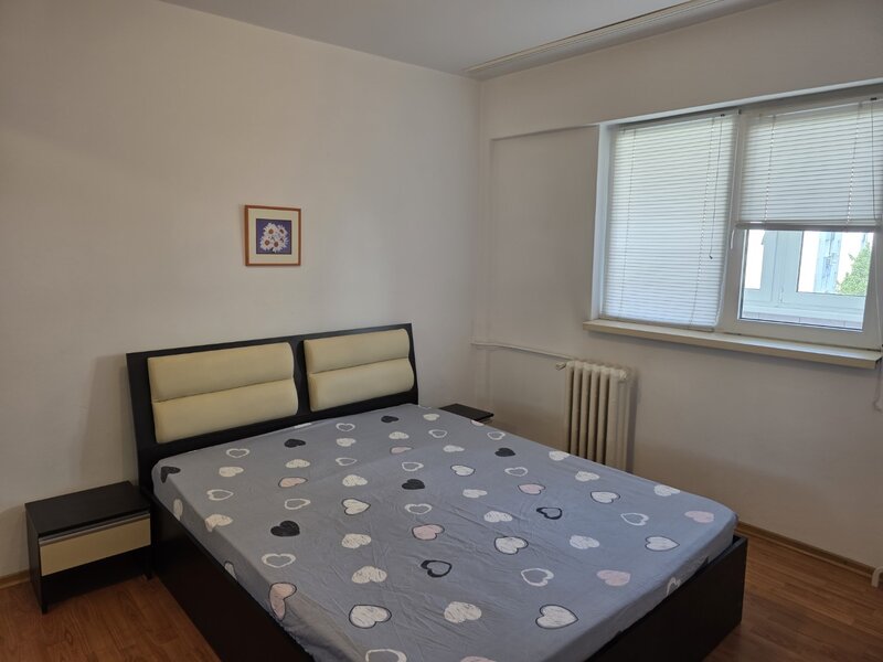 Tineretului, 5 minute metrou, chiar vav parc, vedere spate,