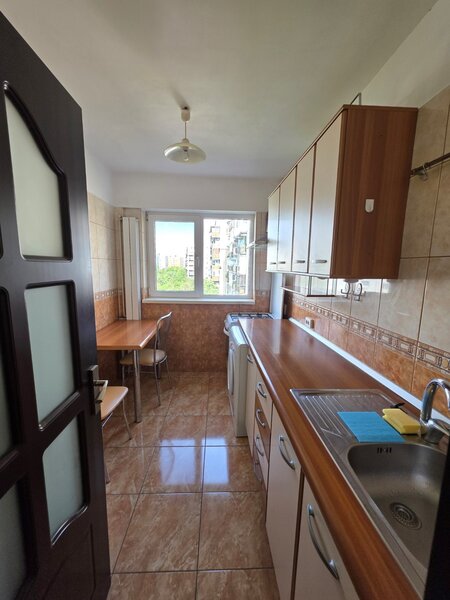 Tineretului, 5 minute metrou, chiar vav parc, vedere spate,